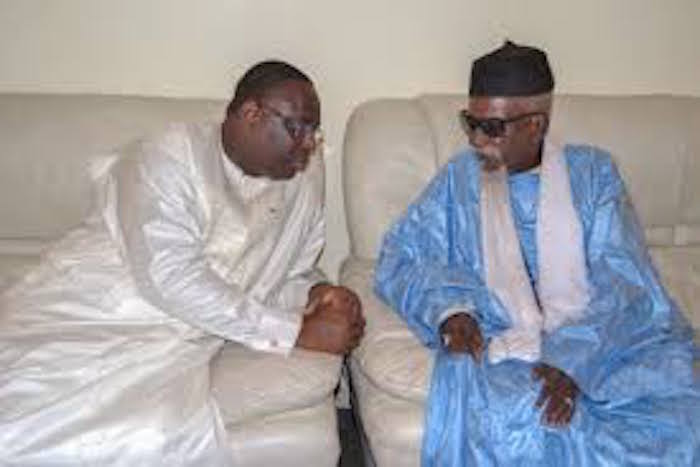 Visite matinale de Macky à Touba: huis clos avec Serigne Cheikh Sidy Makhtar avant de rallier Tivaoune
