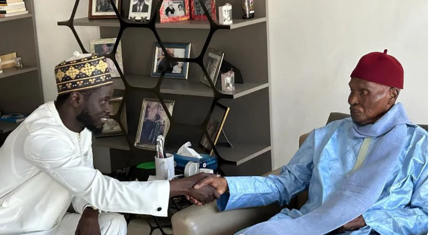 Abdoulaye Wade fête ses 100 ans : Le Président Bassirou Diomaye Faye lui souhaite un « centenaire de paix et de lumière »