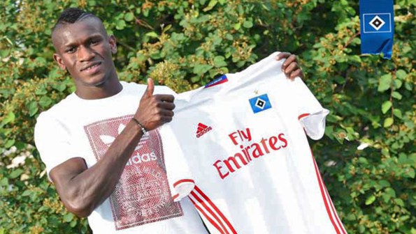 Après avoir traversé la méditerranée : Bakery Jatta, un réfugié gambien signe au Hambourg SV