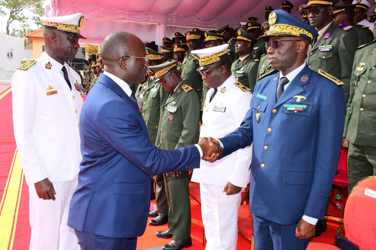 Prise de fonction du ministre des Forces armées : Yankhoba Diémé en visite à l'État-major général