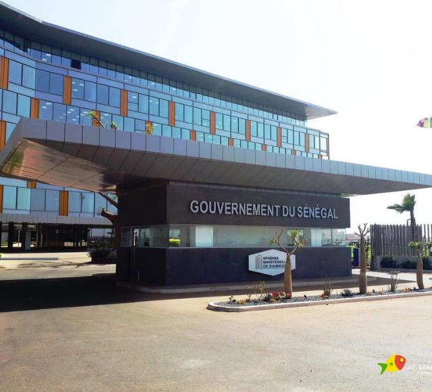 Répertoire Officiel des ministères : Structures et Attributions