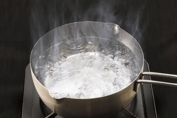 ​Thiès : déjà condamnée en Mauritanie, Kadia récidive en aspergeant sa cousine d’eau bouillante