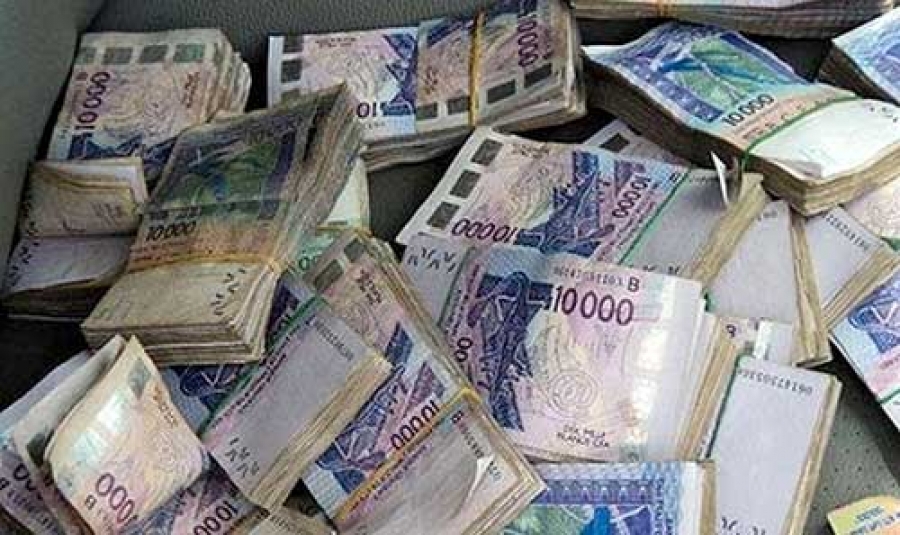 Vol de 100 millions FCFA à Dakar : le fils du magistrat passe aux aveux et disculpe son père Vol de 100 millions FCFA à Dakar : le fils du magistrat passe aux aveux et disculpe son père