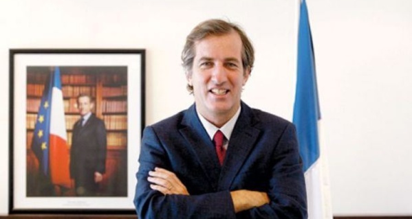 Diplomatie-Le nouvel Ambassadeur de France Christophe Bigot a présenté ses lettres de créance au Président Macky Sall