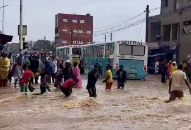 «Nous avons tout perdu dans l'eau»: la capitale du Togo également touchée par des inondations