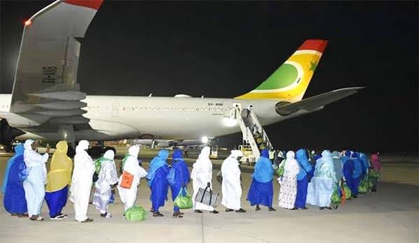 Transport aérien : le monopole d'État sur le Hajj 2027 contesté par les voyagistes privés