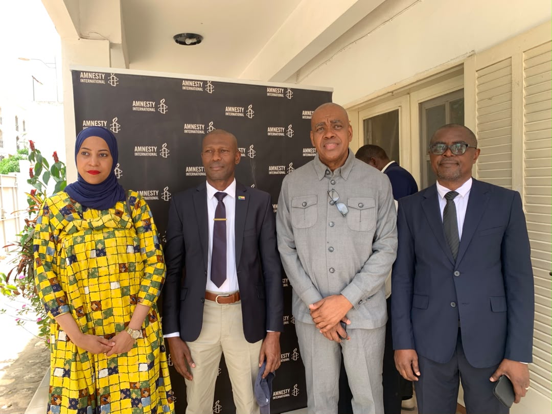 Dakar : Amnesty, la Raddho et la LSDH plaident pour l’évacuation sanitaire de l’ancien président comorien  Sambi