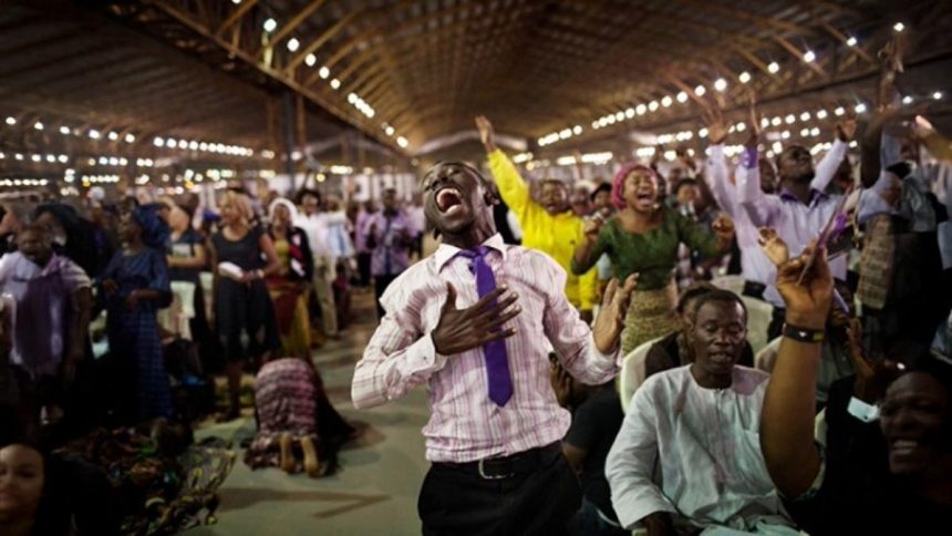 Cameroun : le gouvernement annonce la fermeture de 1 400 églises de réveil après un drame à Yaoundé