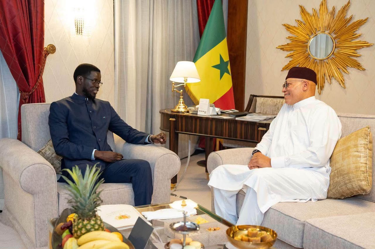 Doha : Tête-à-tête entre le Président Bassirou Diomaye Faye et Karim Wade
