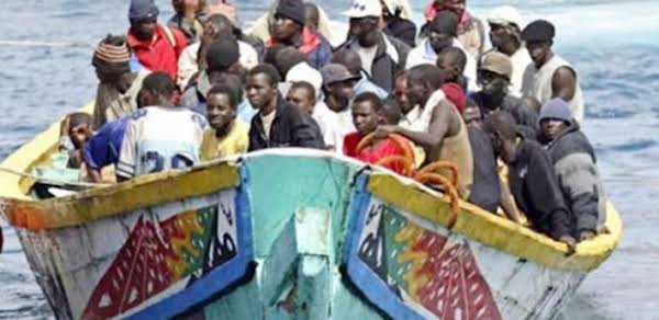 Émigration clandestine : 89 migrants interceptés à Saint-Louis et remis à la police