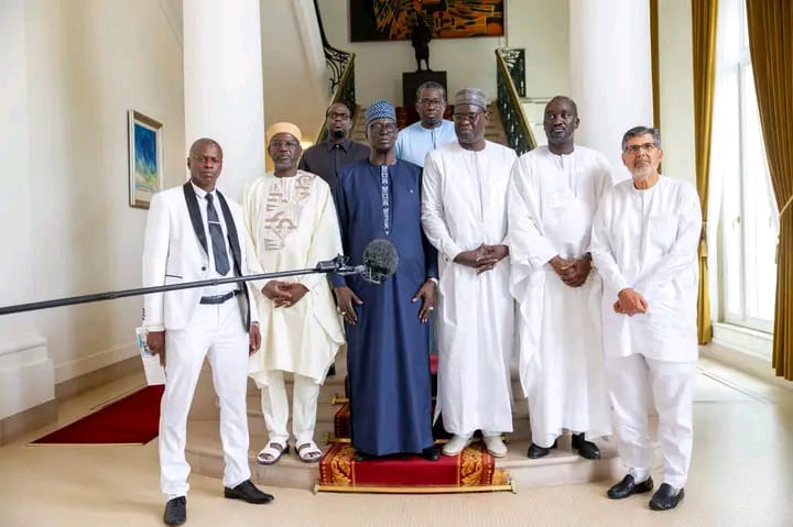 Sénégal : la Confédération nationale des employeurs rencontre Diomaye pour «la relance de l’économie»