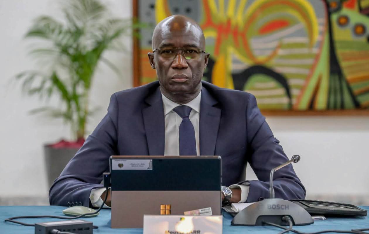 Justice : Me Moussa Sarr ordonne une rationalisation des mandats de dépôt et met fin à la pénalisation des litiges civils et commerciaux Justice : Me Moussa Sarr ordonne une rationalisation des mandats de dépôt et met fin à la pénalisation des litiges civils et commerciaux