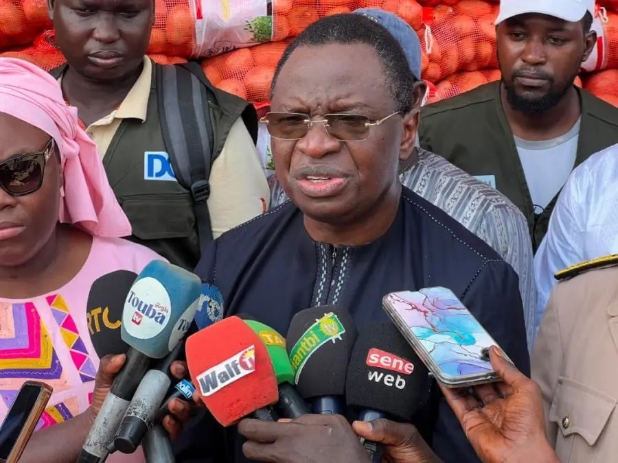 Grand Magal 2026 : Serigne Guèye Diop visite les marchés de Touba et annonce une zone industrielle à Mbacké Grand Magal 2026 : Serigne Guèye Diop visite les marchés de Touba et annonce une zone industrielle à Mbacké