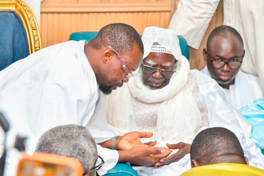 Magal 2026 : le Khalife général des Mourides appelle à la paix et à l'unité nationale devant Ousmane Sonko 