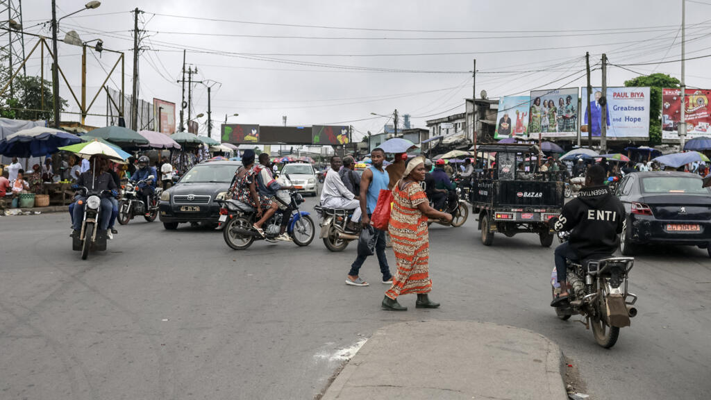 Cameroun: le gouvernement assure que Biya «est en vie» et qu’il «n’y a aucune vacance du pouvoir»