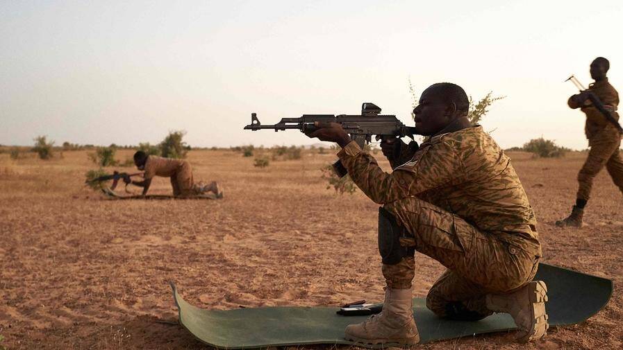 Burkina Faso: des civils accusent l'armée de représailles meurtrières après une attaque jihadiste
