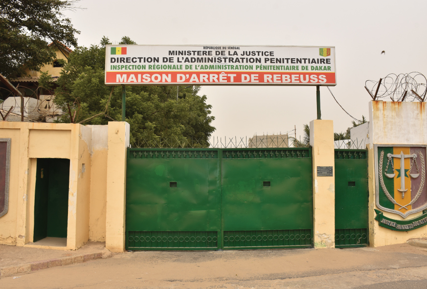 Prison : le Directeur général de l'Administration pénitentiaire met fin à la fouille à nu systématique des détenus