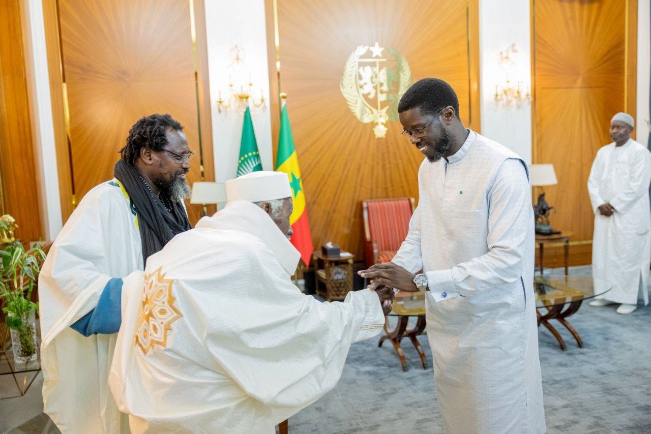 Palais : le Président Bassirou Diomaye Faye a reçu en audience le Khalife général de Darou Salam Chérif