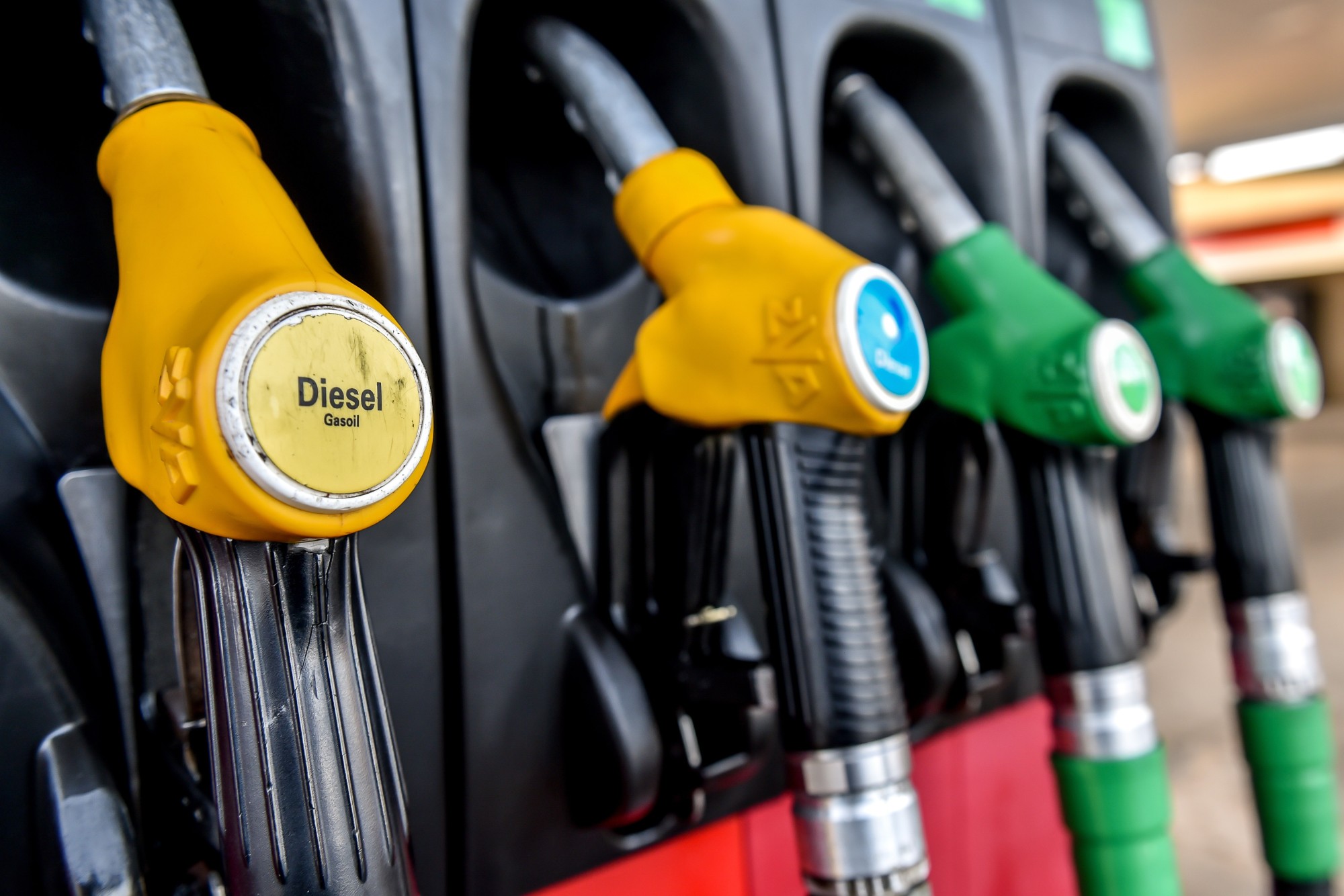 Prix des carburants : le Gouvernement annonce une hausse du supercarburant et du gasoil à partir de ce 15 août