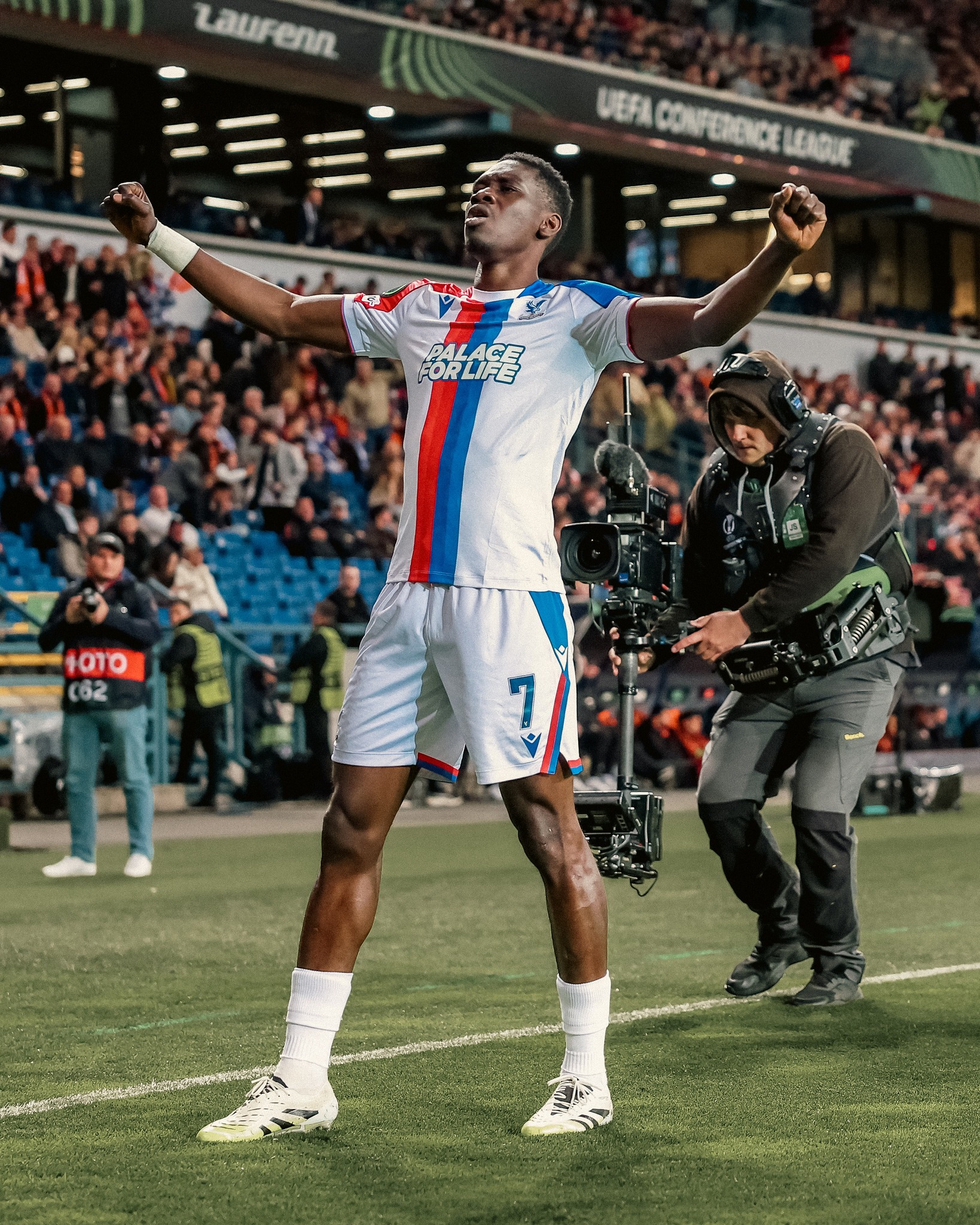 Bras de fer  Ismaïla -Crystal Palace : l'attaquant sénégalais absent contre Everton, la pression monte 