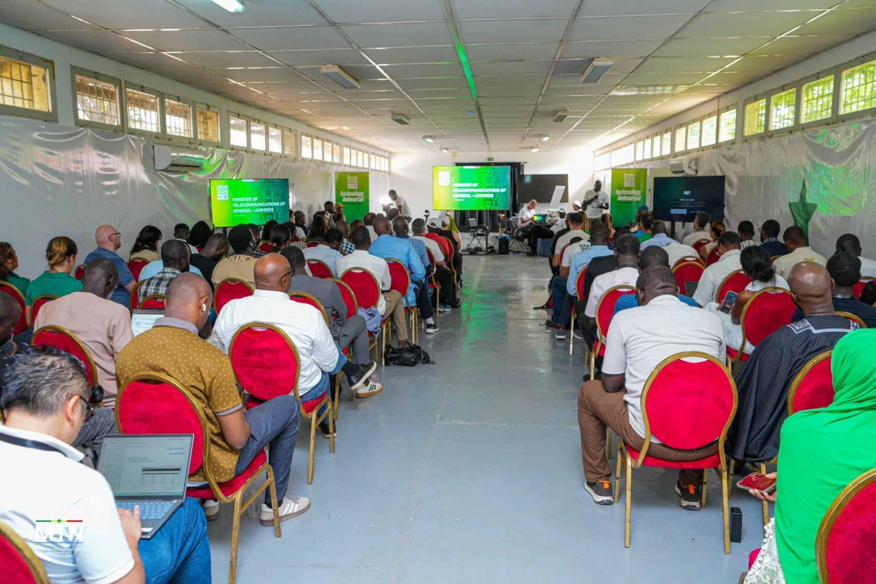 Organisation des JOJ 2026 : le ministre Samba Diouf supervise les tests technologiques à Kër AYO