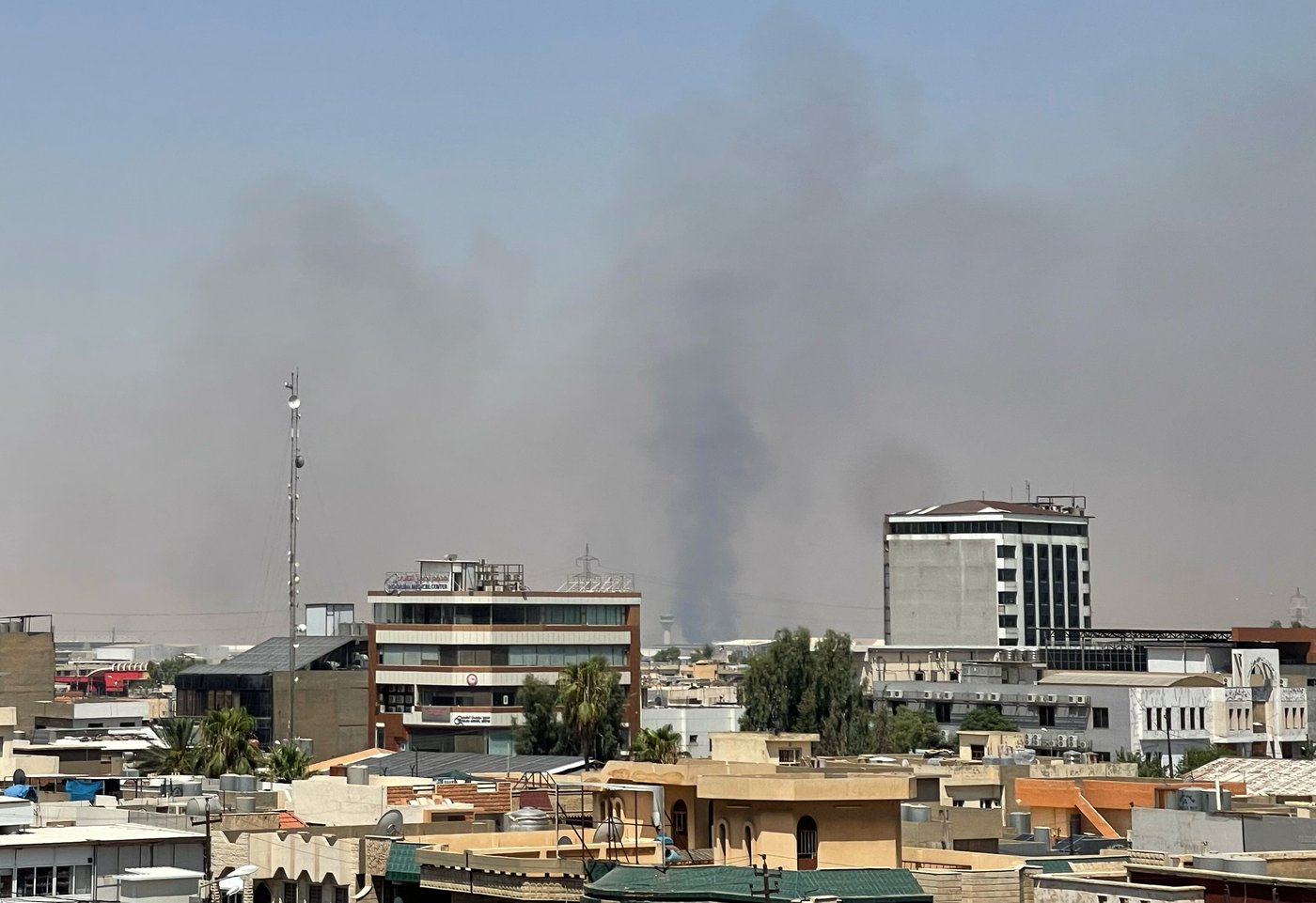 : les Houthis affirment avoir visé l'Arabie saoudite à l'aide de dizaines de missiles et de drones