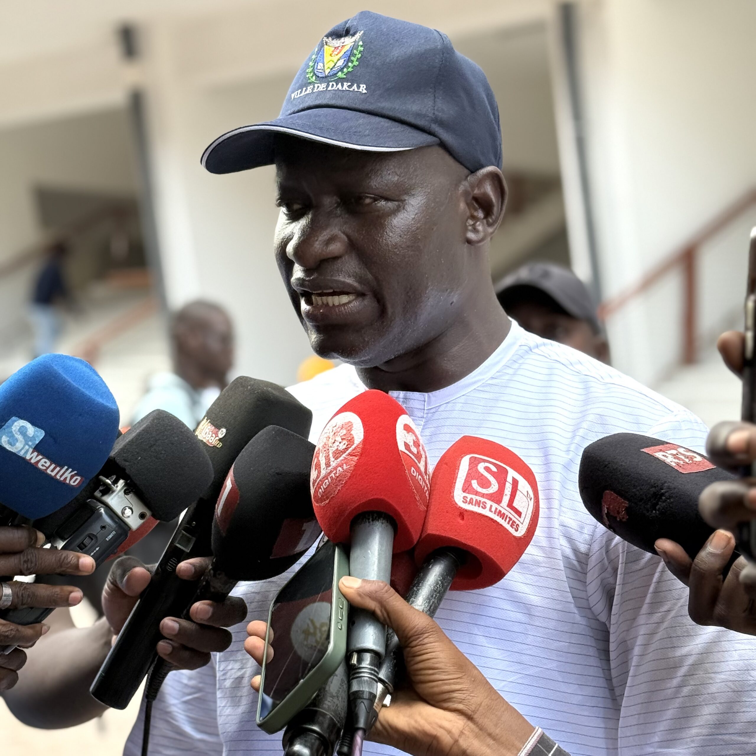 ​  JOJ 2026 : Le maire de Dakar appelle à la mobilisation générale lors de la célébration de la Flamme olympique