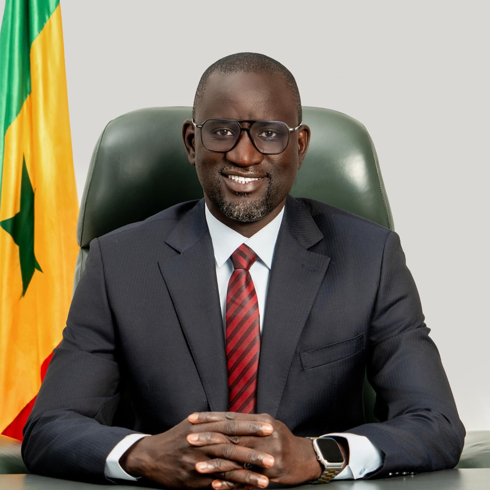 ​« Je n'ai jamais critiqué les transhumances » : Le Ministre de l'Emploi Idrissa Samb défend les ralliements politiques