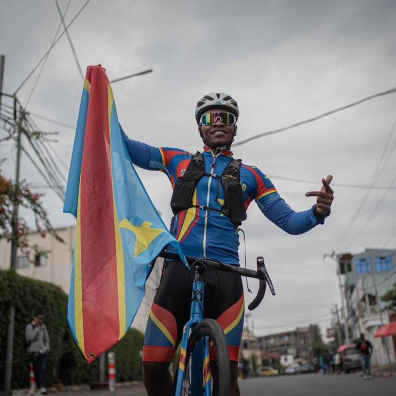 RDC: «Pédaler pour la paix» connaît une fin tragique, le cycliste Miguel Masaisai meurt dans un accident