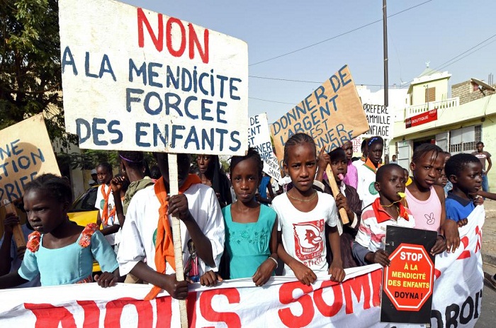 Retrait des enfants de la rue: «l’Etat a mis la charrue avant les bœufs», (Amnesty international) 