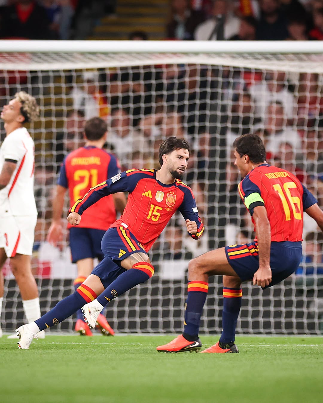 Ligue des nations : l’Espagne dompte l’Angleterre à Wembley, Modric buteur avec la Croatie 