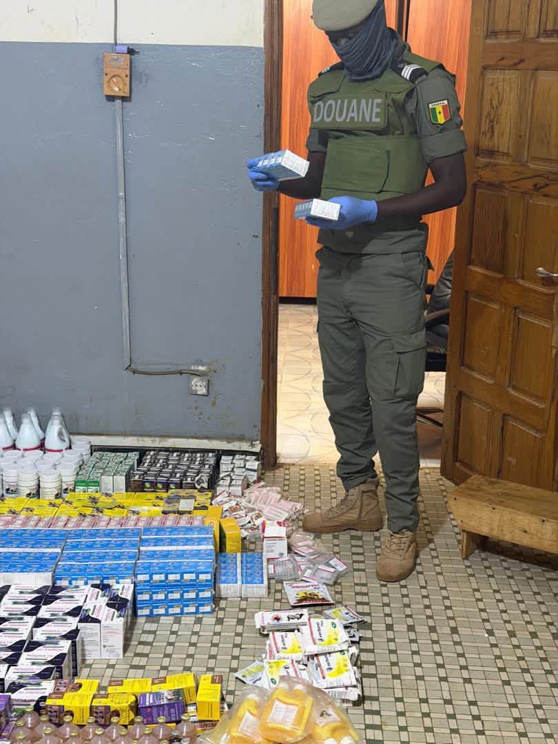 Matam : de faux médicaments estimés à 18,6 millions de francs CFA saisis par la Douane