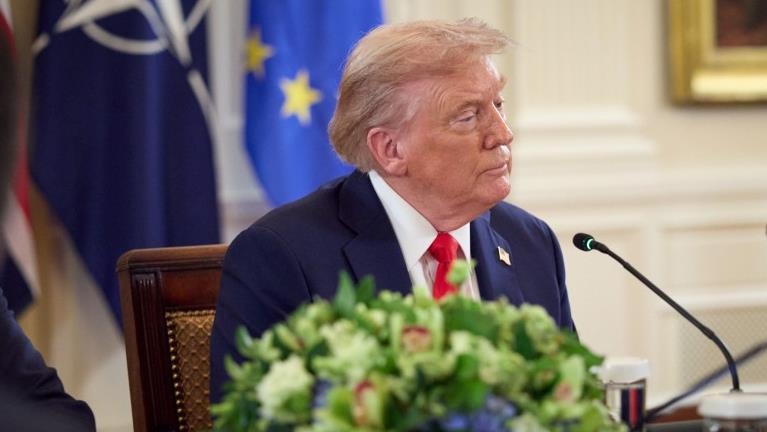 Trump attribue les manifestations en France à une « immigration de masse incontrôlée »