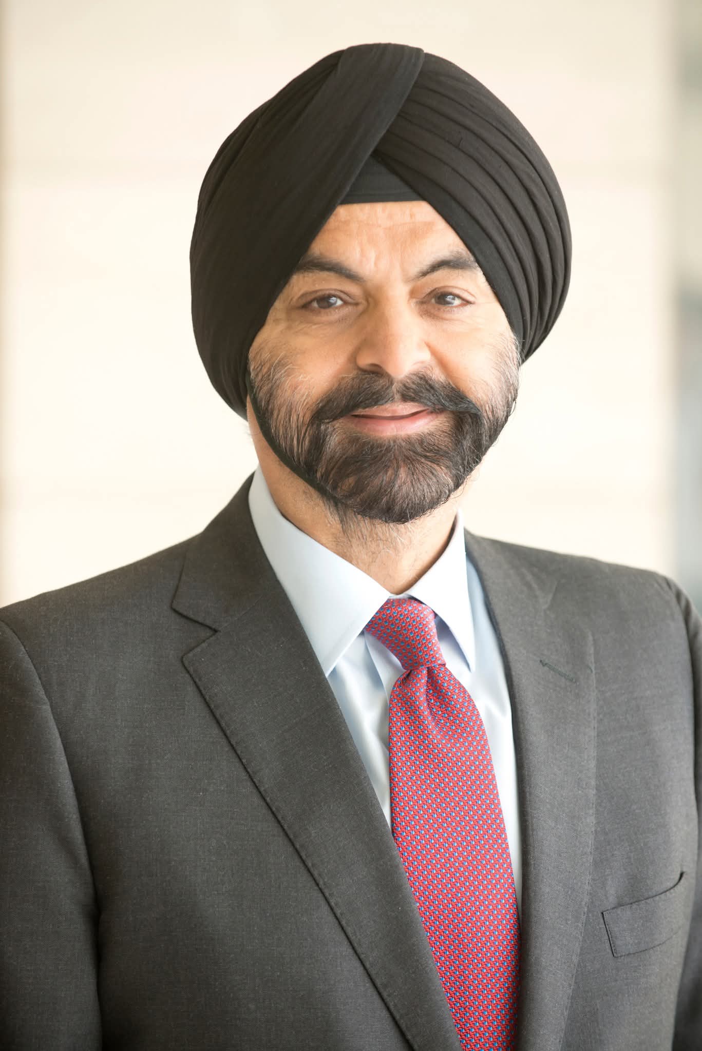 Banque mondiale : Ajay Banga mise sur le secteur privé pour relever le défi de l’emploi