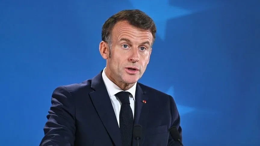 France : Macron dénonce un « attentat terroriste raciste » dans les Yvelines et appelle à l’unité