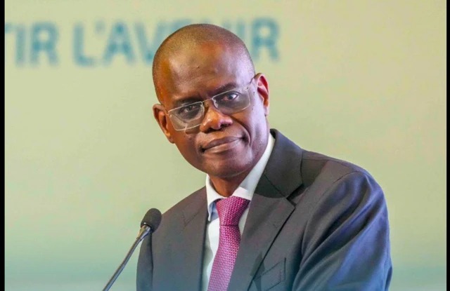 « Aucune réaction, sinon un débat public » : Ahmadou Al Aminou Lo critique la posture de Sonko