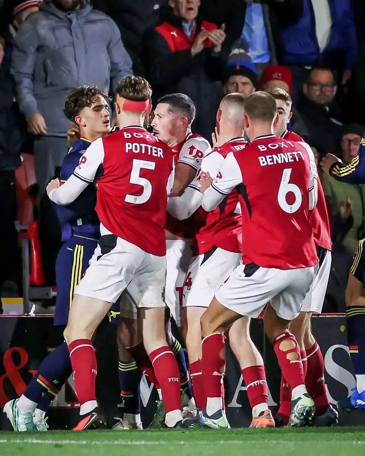 League Cup : Arsenal éliminé par une D4 aux tirs au but 