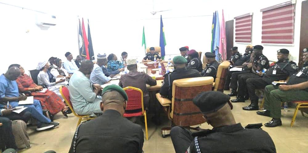 Élections générales de 2027 au Nigeria : la mission d'évaluation de la CEDEAO échange avec la police sur le dispositif sécuritaire