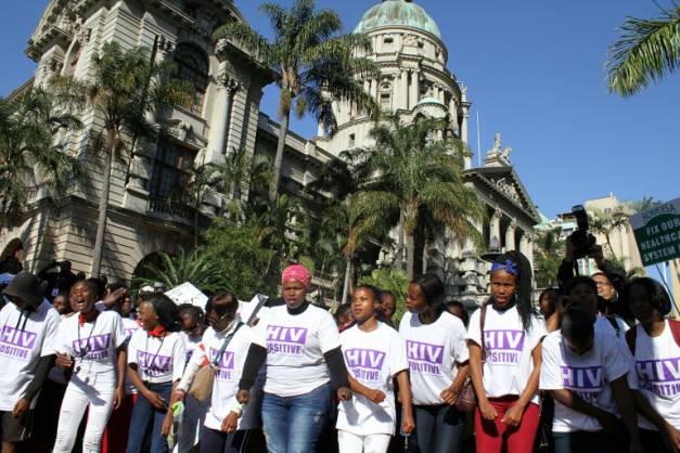 Sida: encore 2,5 millions de personnes infectées par an