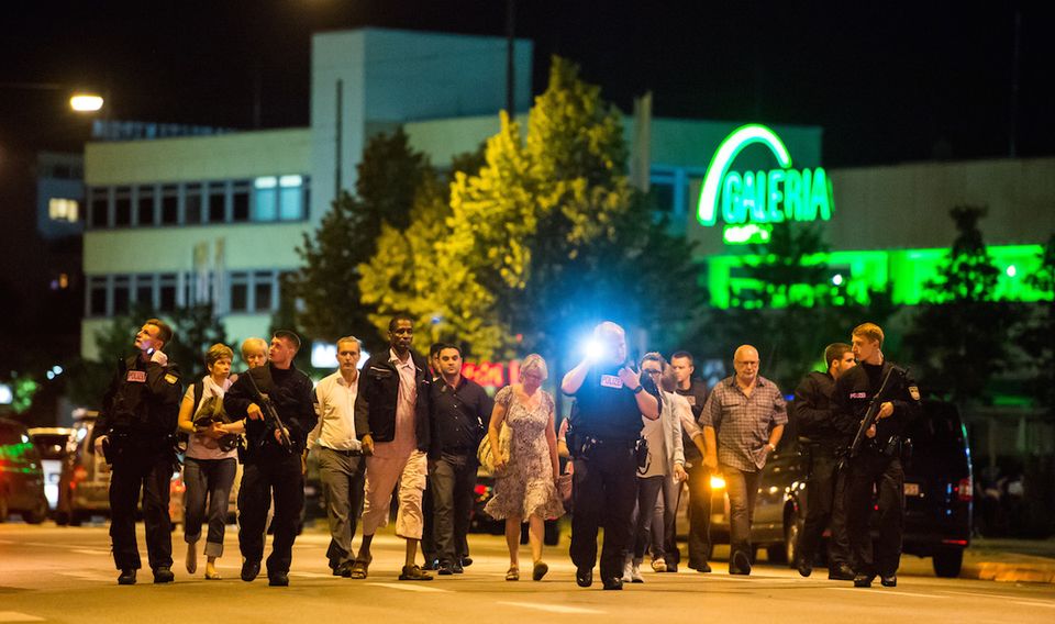 Fusillade de Munich : l'Allemagne tremble mais ne le montre pas