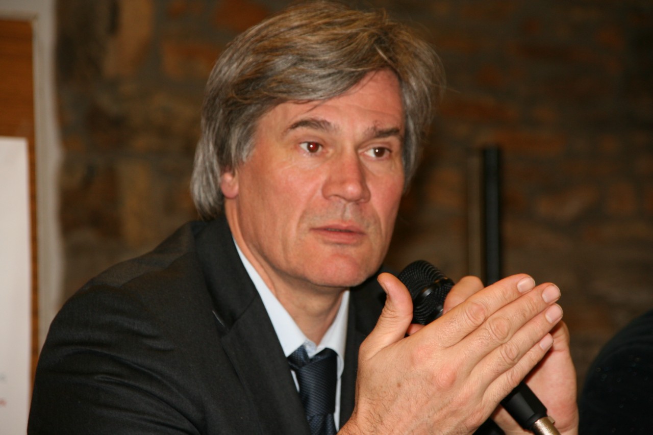 ​Lutte contre le terrorisme : Le Foll décline la double stratégie du Gouvernement français 