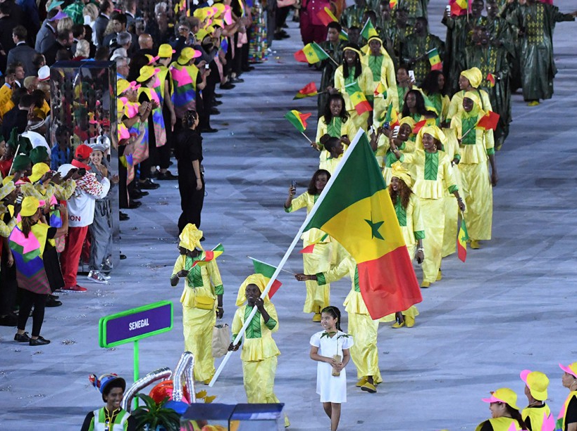 EN IMAGES. Cérémonie d'ouverture des JO : la flamme olympique s'est installée à Rio