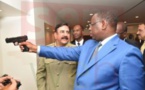 Photo buzz: Macky teste une arme au Pakistan 
