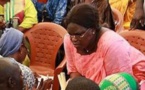 Visite de la première dame à Yoff: des personnes du 3ème âge consultées