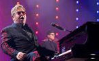 Malade, Elton John annule son concert prévu ce soir à Nantes
