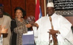 Gambie : la ministre des Affaires étrangères Neneh Macdouall Gaye lâche Jammeh