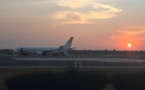 Gambie: Départ imminent du président Jammeh - Les deux avions sur le tarmac de l’aéroport