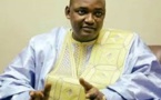 Le président Adama Barrow annonce son retour en Gambie
