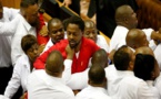 Afrique du Sud: affrontements au Parlement lors du discours à la nation de Zuma