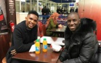 Image – Samuel Eto’o publie une photo avec Demba Ba accompagné d’un message saisissant